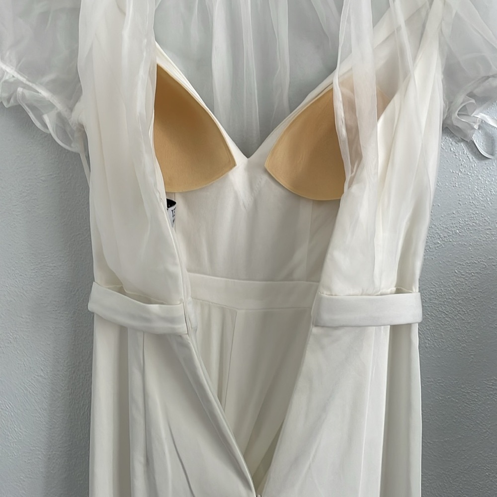 Mac Duggal 26621 White Belted Illusion‎ High Neck Cap Sleeve Jumpsuit Size 2 - Picture 9 of 13